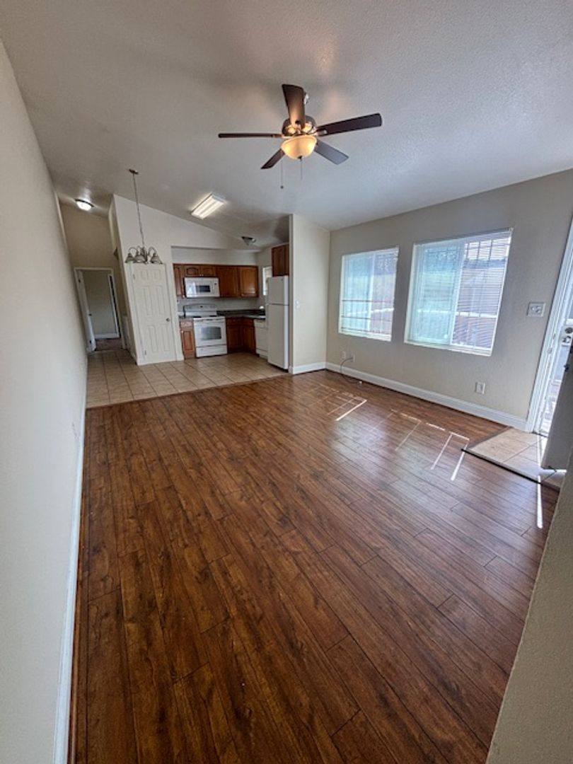 Apartment for rent at 8290 Macarthur Blvd, Oakland, CA 94605