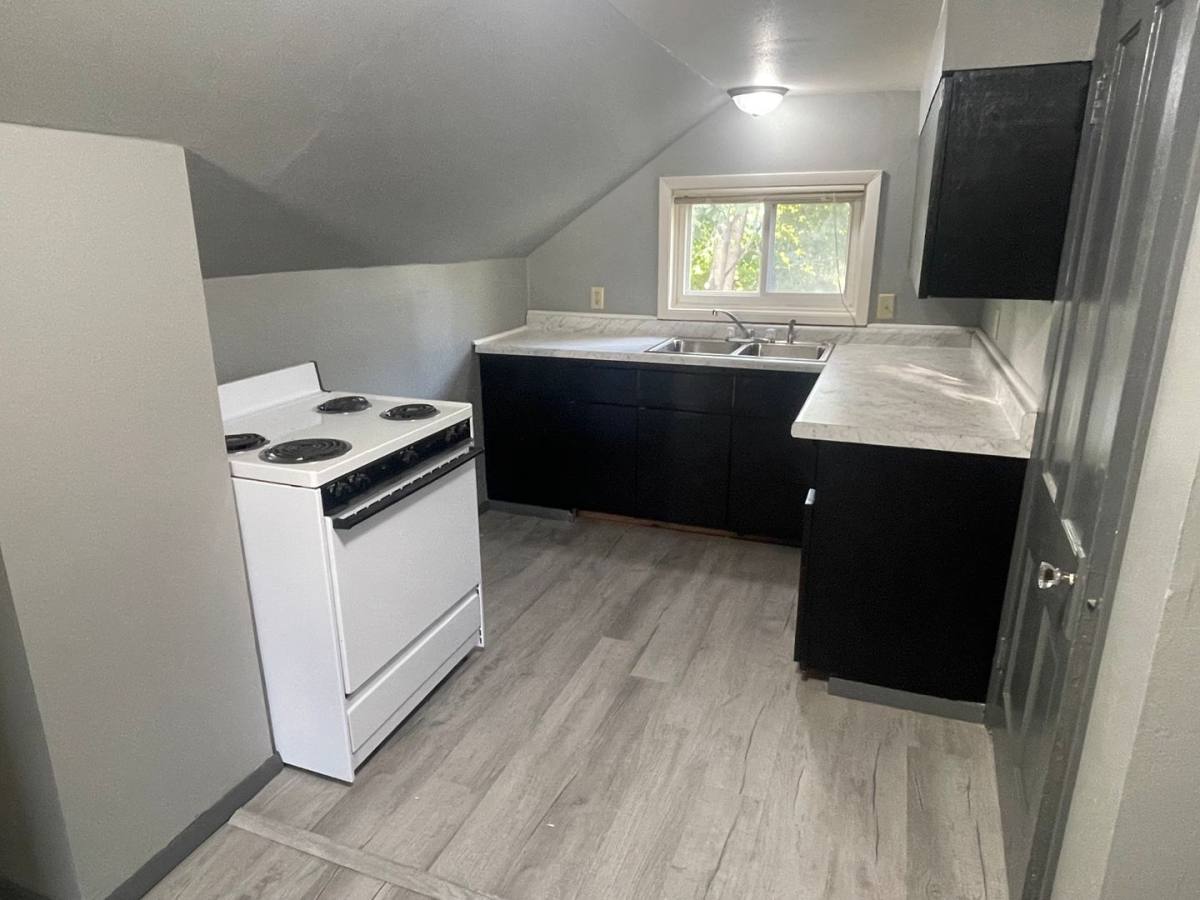 Apartment for rent at 600 Lincoln, Oshkosh, WI 54901