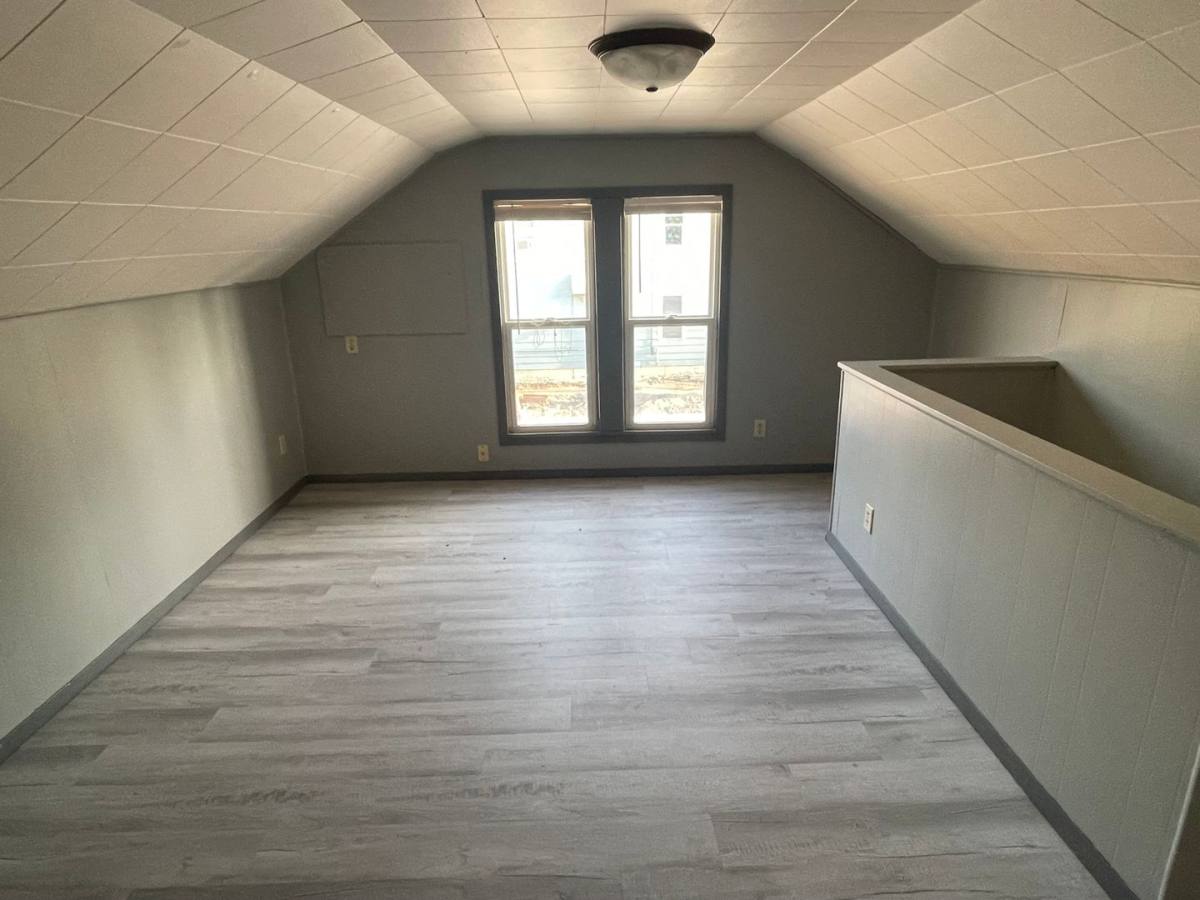 Apartment for rent at 600 Lincoln, Oshkosh, WI 54901
