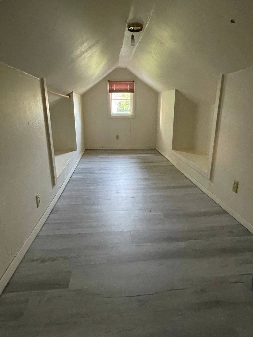 Apartment for rent at 600 Lincoln, Oshkosh, WI 54901