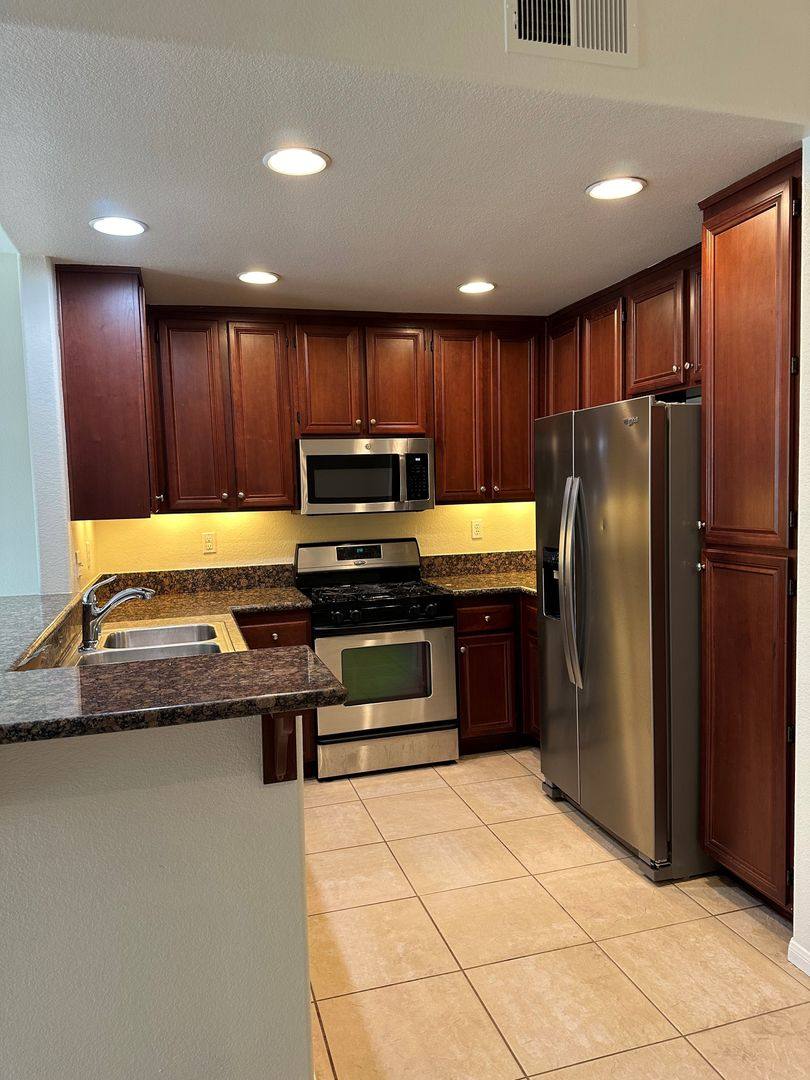 Townhouse for rent at 1500 Circle Ranch, Oceanside, CA 92057