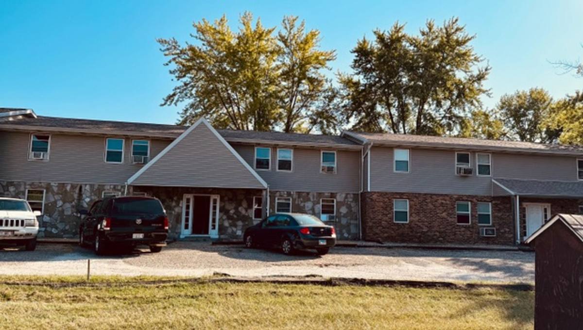 Apartment for rent at 2207 -2231 Brookdale Lane, Pekin, IL 61554