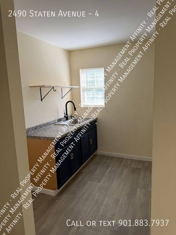 Apartment for rent at 2490 Staten Ave #3, Memphis, TN 38108