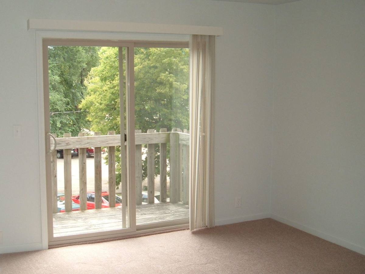 Apartment for rent at 1015 Mississippi St, Lawrence, KS 66044