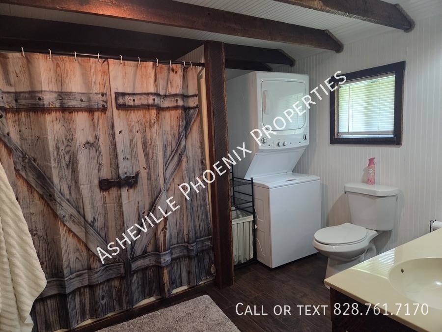 House for rent at 361 Warren Creek Rd, Candler, NC 28715