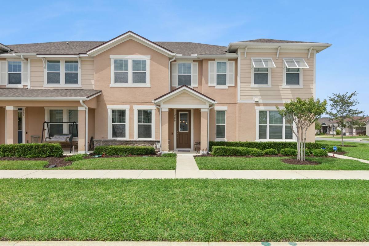 Townhouse for rent at 2200 Garden Belle Dr, Clermont, FL 34711