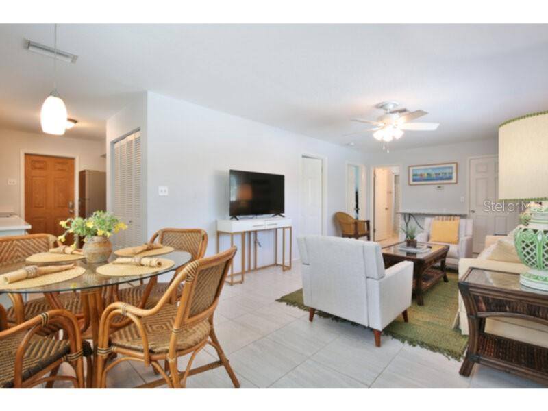Apartment for rent at 422 Julia Place #422C, Sarasota, FL 34236