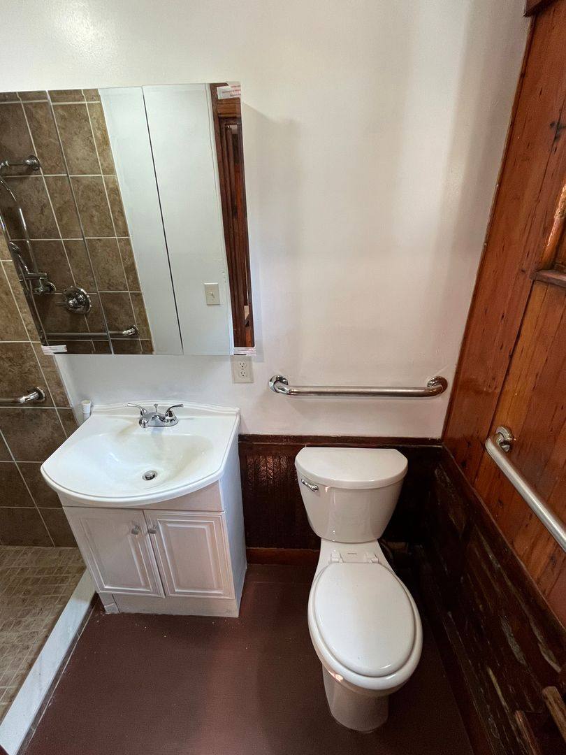 Apartment for rent at 7 Russell St, Kingston, NY 12401