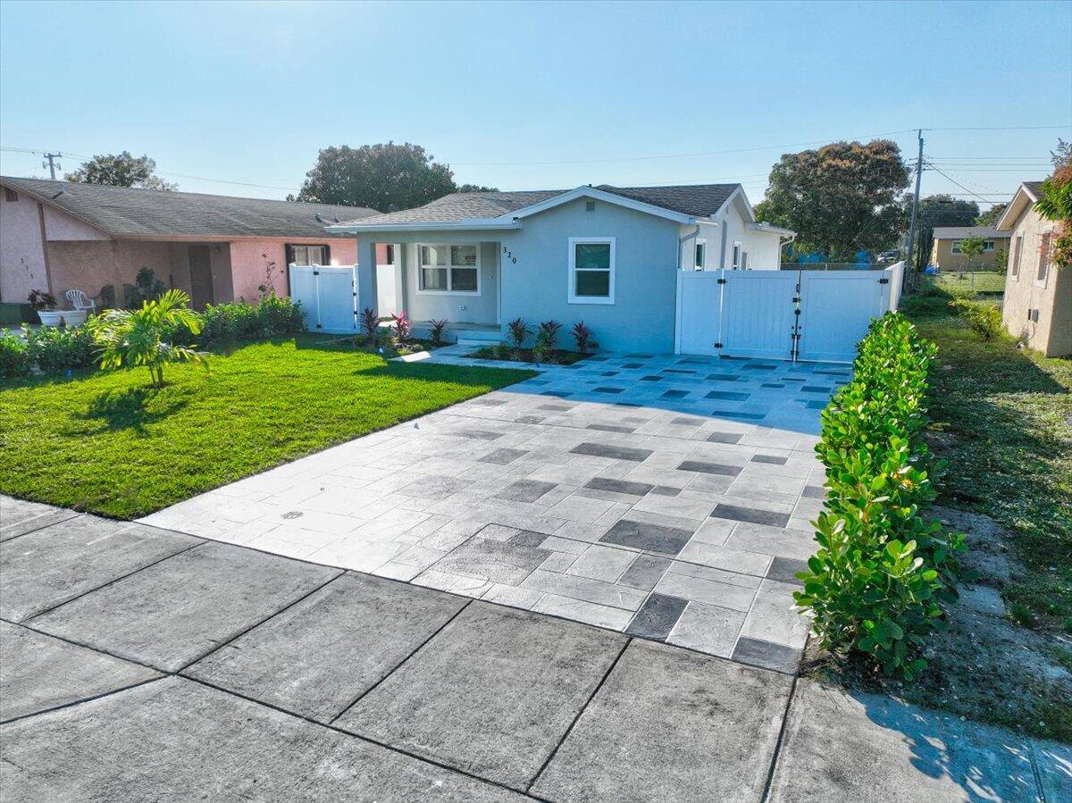 Apartment for rent at 320 NW 6th Ave #320, Delray Beach, FL 33444