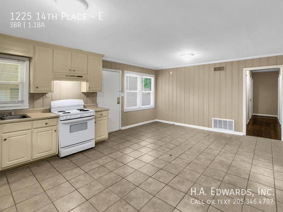 House for rent at 1225 14th Place E, Tuscaloosa, AL 35404