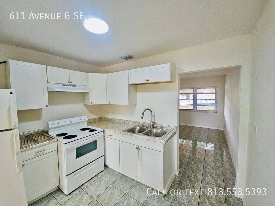 House for rent at 611 Ave G SE, Winter Haven, FL 33880