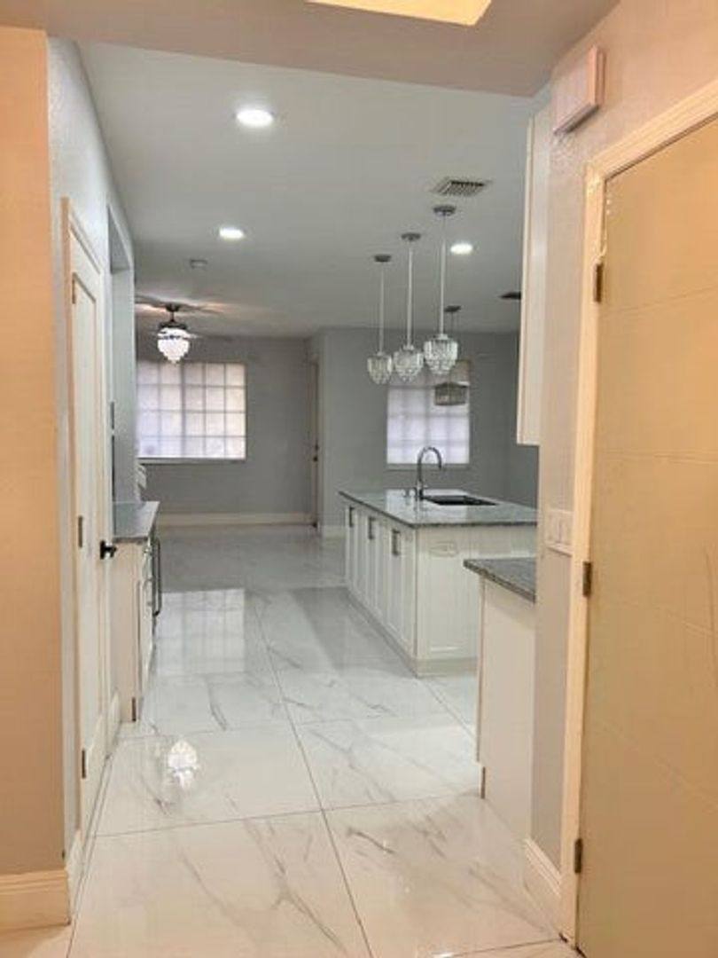 House for rent at 1305 Lucaya Dr, West Palm Beach, FL 33404
