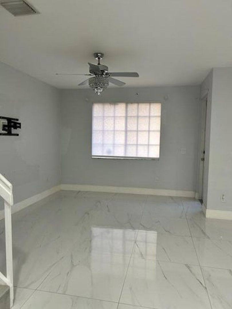 House for rent at 1305 Lucaya Dr, West Palm Beach, FL 33404