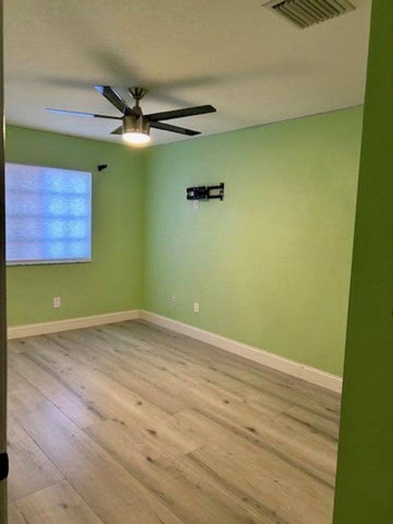 House for rent at 1305 Lucaya Dr, West Palm Beach, FL 33404