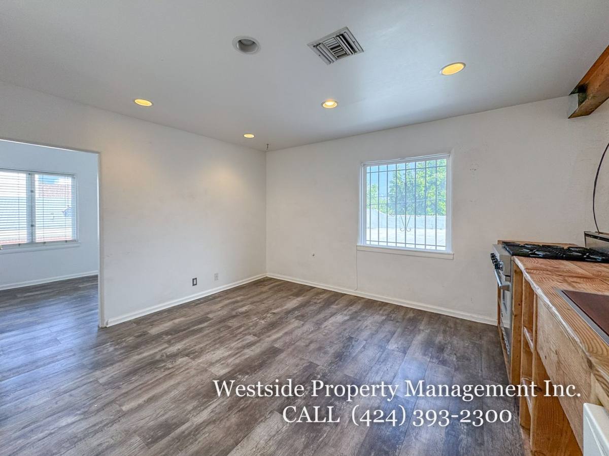 House for rent at 7381 Beverly Blvd, Los Angeles, CA 90036