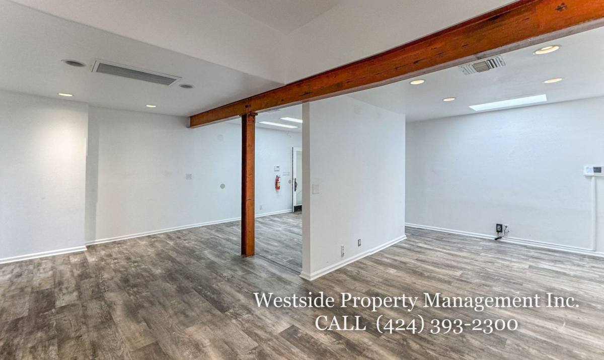 House for rent at 7381 Beverly Blvd, Los Angeles, CA 90036