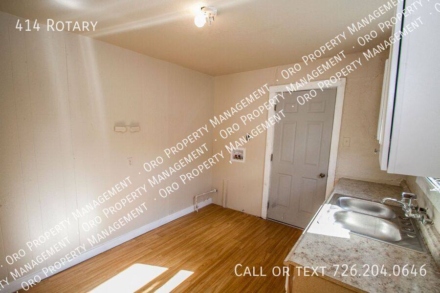 House for rent at 414 Rotary, San Antonio, TX 78202