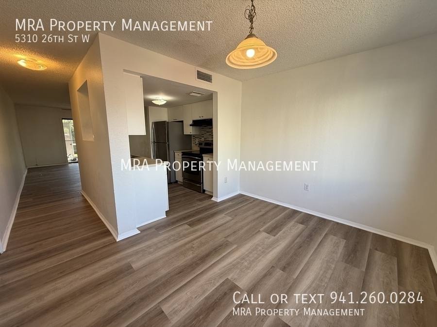 Condo for rent at 5310 26th St W, Bradenton, FL 34207