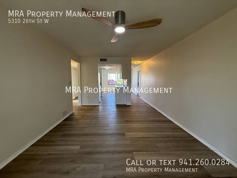 Condo for rent at 5310 26th St W, Bradenton, FL 34207