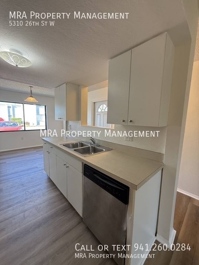 Condo for rent at 5310 26th St W, Bradenton, FL 34207
