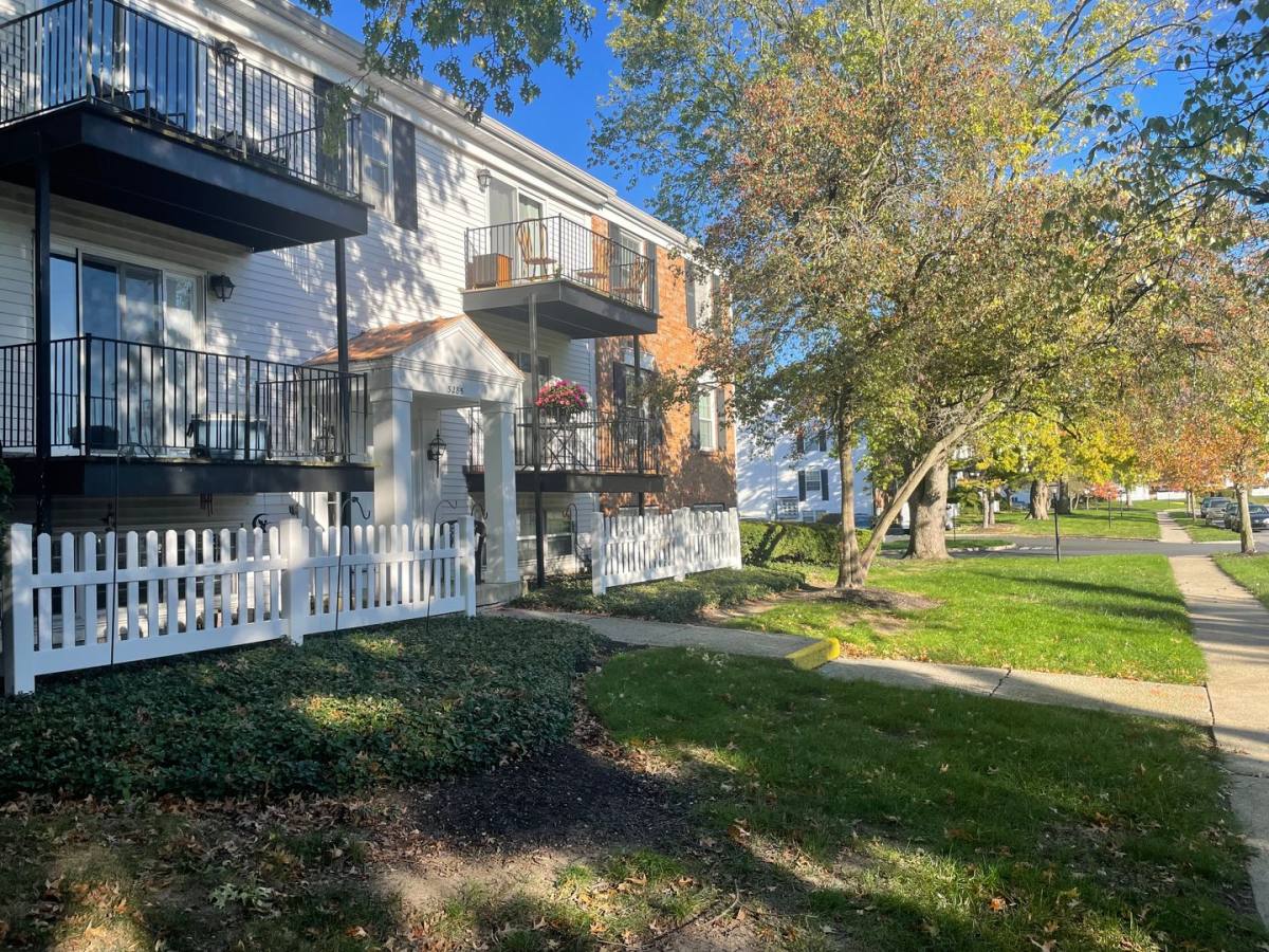 Condo for rent at 5285 Portland St, Columbus, OH 43235