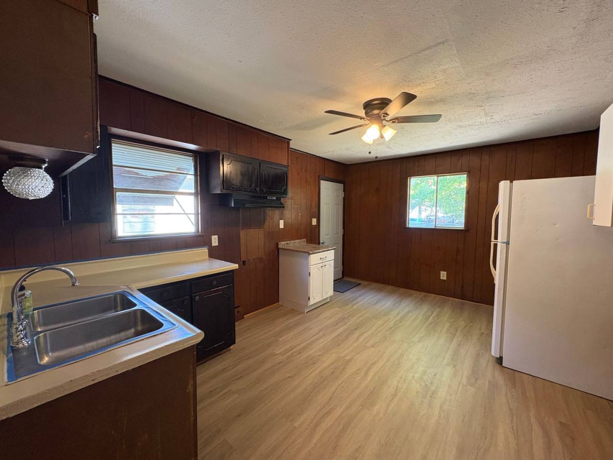 House for rent at 513 Sassafras Ave, Shreveport, LA 71106
