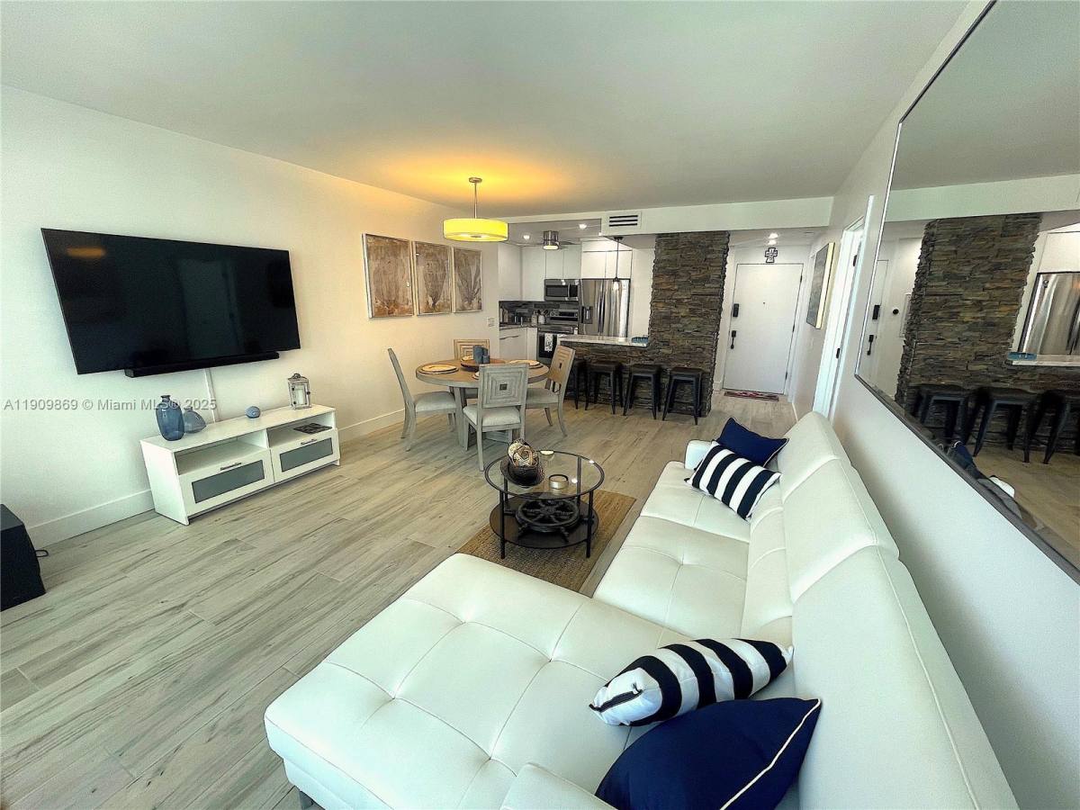 Apartment for rent at 3505 S Ocean Dr #811, Hollywood, FL 33019