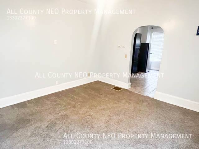 Apartment for rent at 1852 W 45th St #REAR, Cleveland, OH 44102