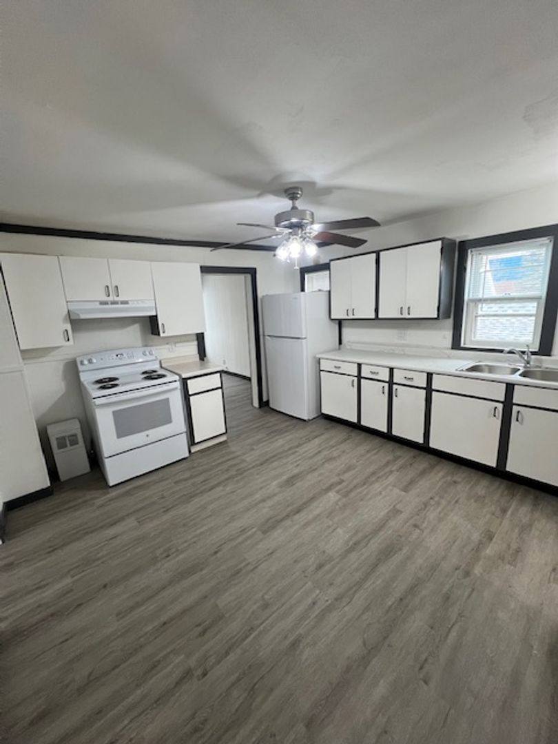 Apartment for rent at 111 Polk St, Merrill, WI 54452