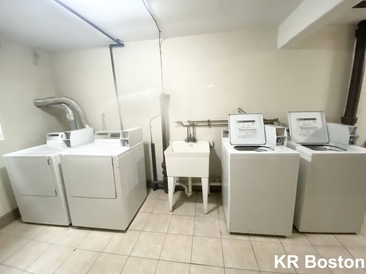 Apartment for rent at 34 Gardner St #33, Allston, MA 02134