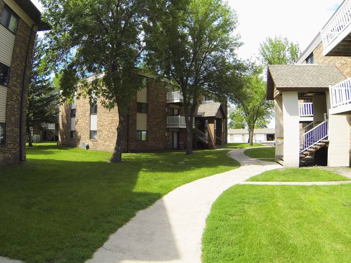 Apartment for rent at 1720 5th Ave NE, East Grand Forks, MN 56721