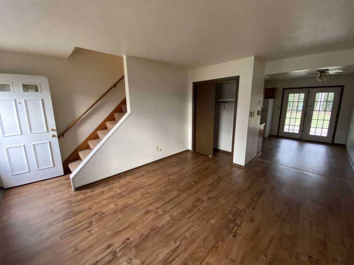 Apartment for rent at 1001 Walnut Ave, Uniontown, PA 15401