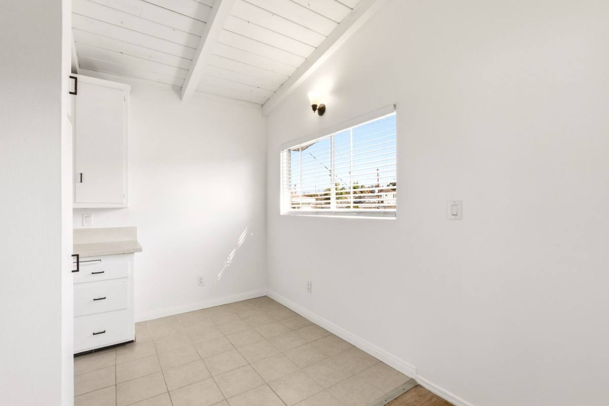 Apartment for rent at 25230 Loytan St, Torrance, CA 90505