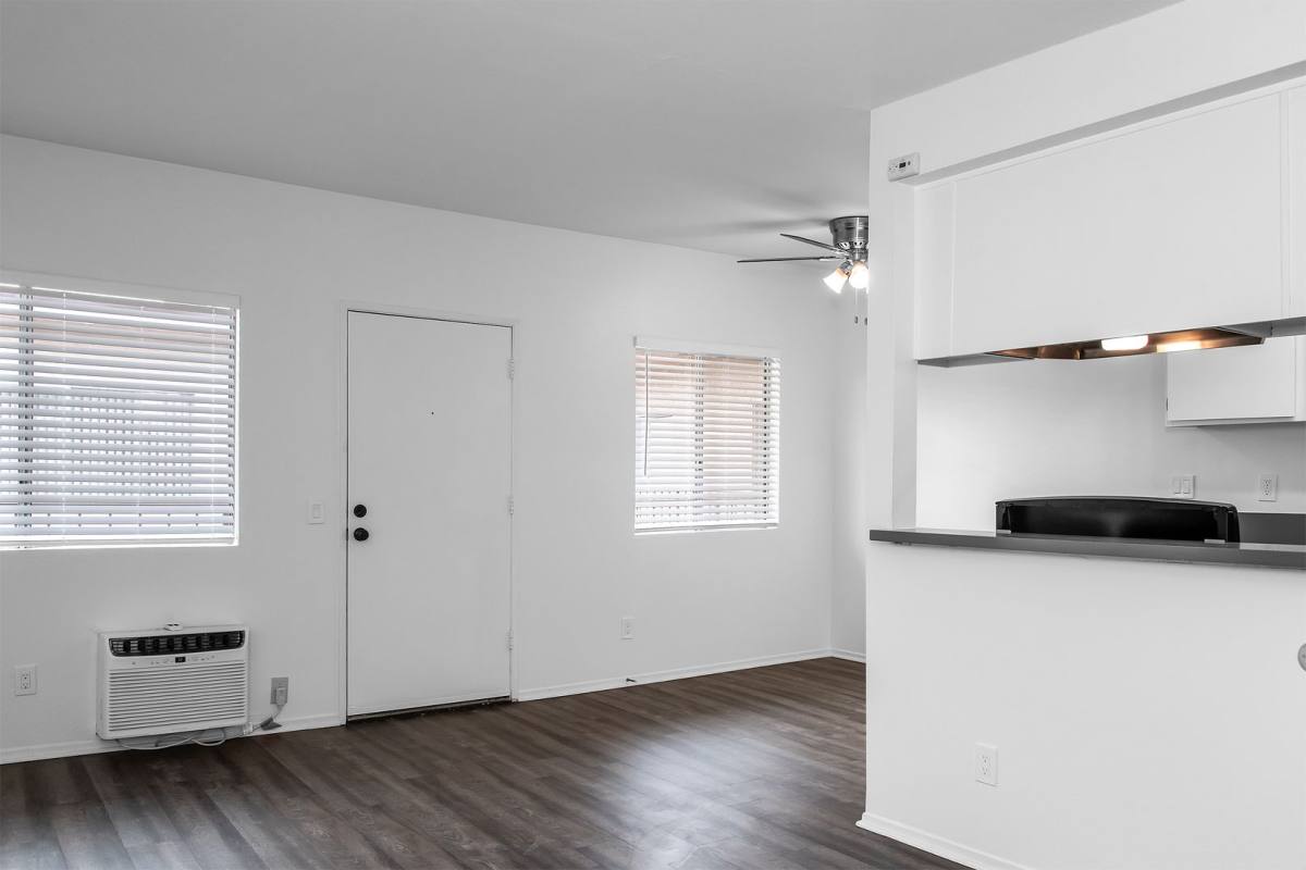 Apartment for rent at 520 W Wilson Ave, Glendale, CA 91203