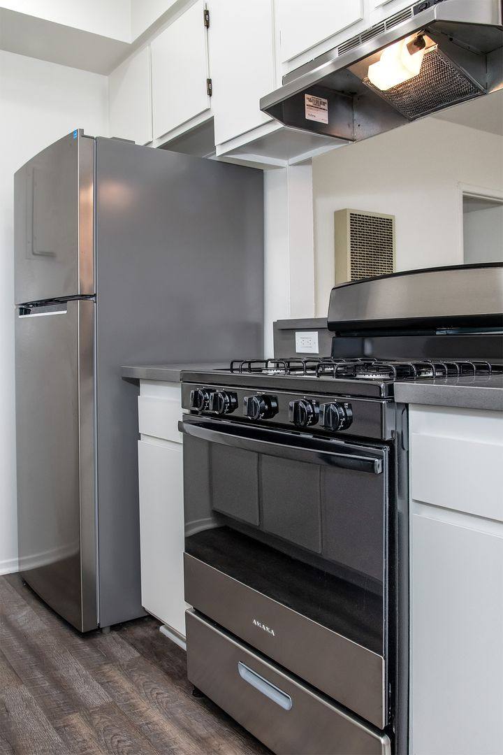 Apartment for rent at 520 W Wilson Ave, Glendale, CA 91203