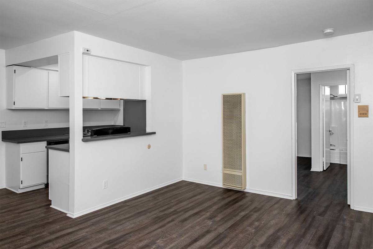 Apartment for rent at 520 W Wilson Ave, Glendale, CA 91203