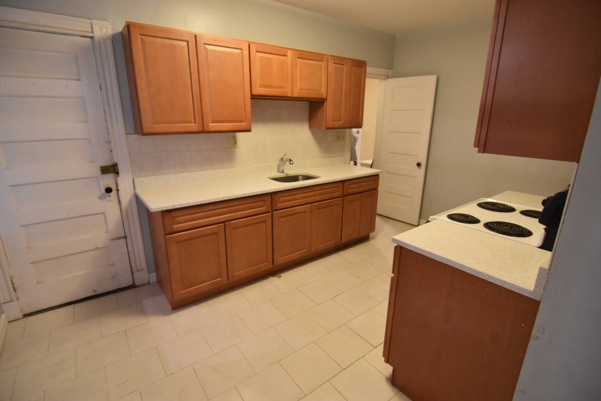Apartment for rent at 1887 Beacon St #1, Brookline, MA 02445