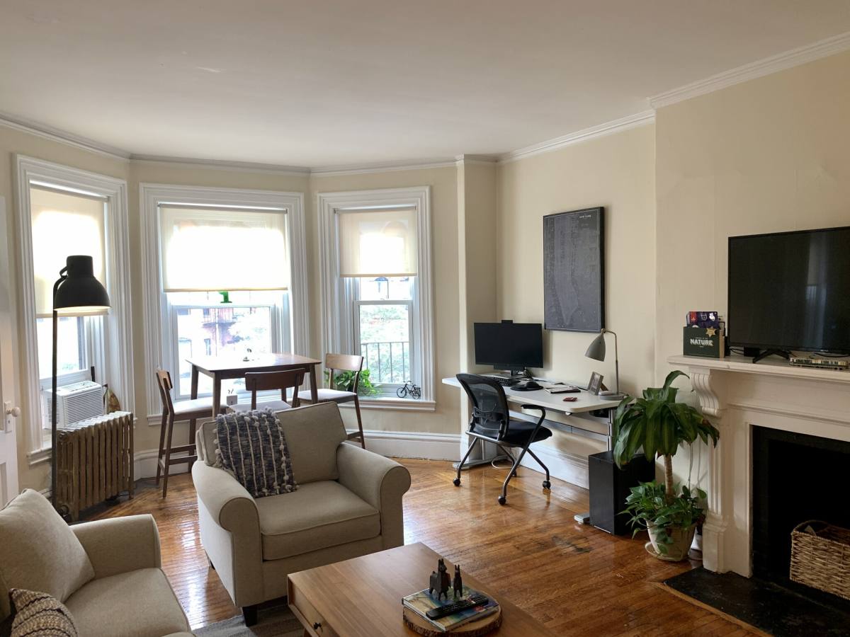 Apartment for rent at 217 Newbury St #3, Boston, MA 02116