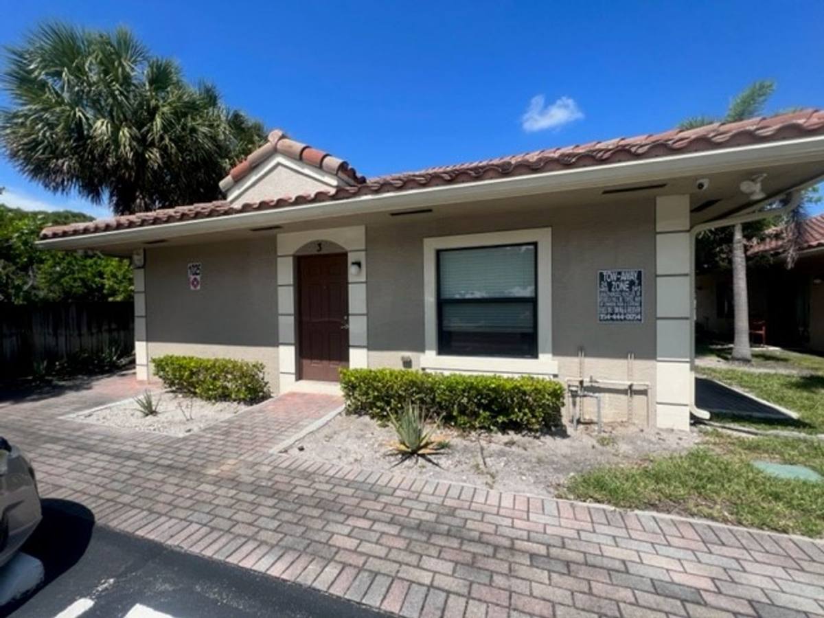 Apartment for rent at 1035 NE 10th Ave, Fort Lauderdale, FL 33304