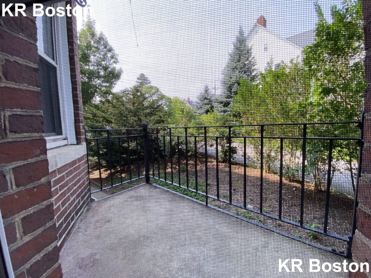Apartment for rent at 163 Summer #2, Somerville, MA 02143