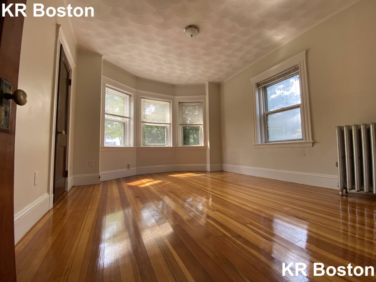Apartment for rent at 163 Summer #2, Somerville, MA 02143
