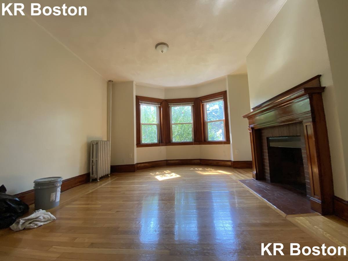 Apartment for rent at 163 Summer #2, Somerville, MA 02143