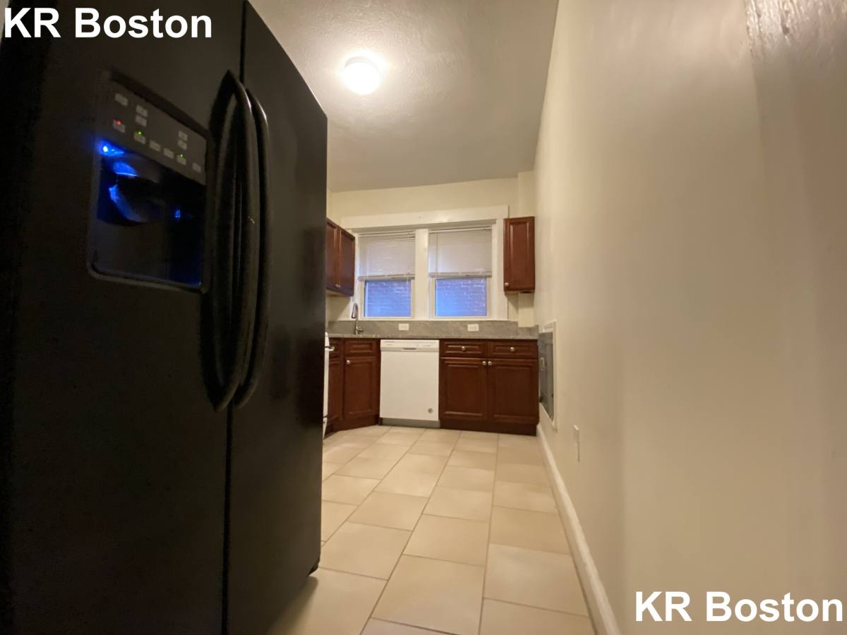 Apartment for rent at 163 Summer #2, Somerville, MA 02143