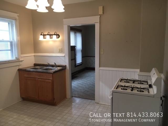 Apartment for rent at 3603 Maple St, Erie, PA 16508