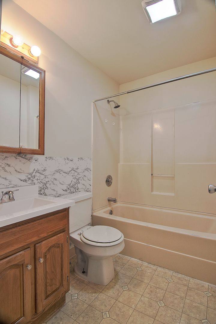 Apartment for rent at 425 427 431 433 W Second St, Birdsboro, PA 19508
