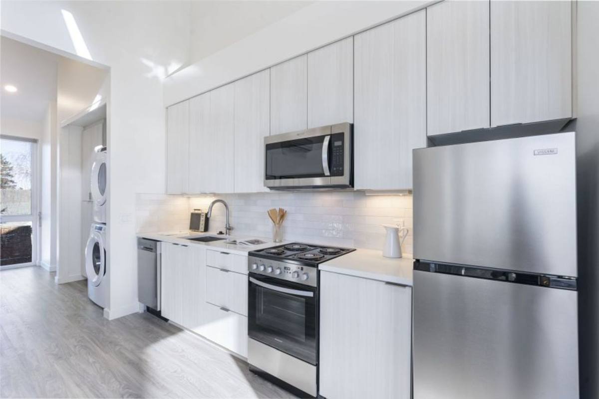 Apartment for rent at 5880 N Greeley Ave, Portland, OR 97217