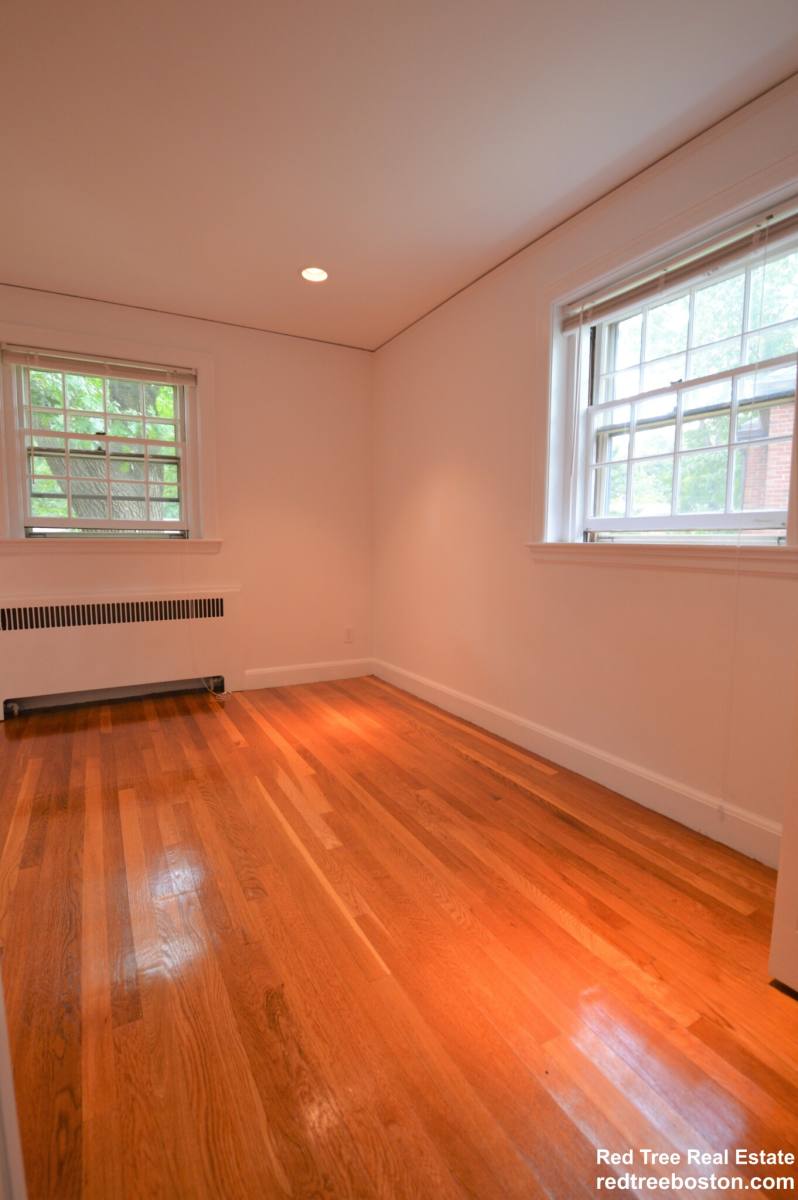 Apartment for rent at 67 Wyman St #4, Waban, MA 02468
