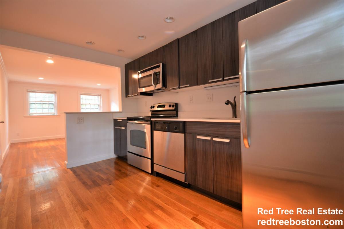 Apartment for rent at 67 Wyman St #4, Waban, MA 02468