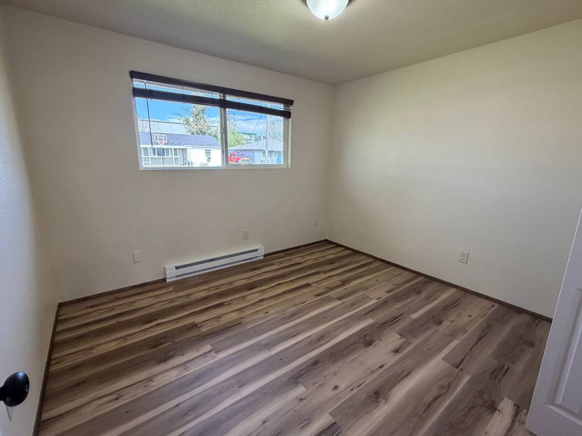 Apartment for rent at 204 14th Ave SE, Albany, OR 97322