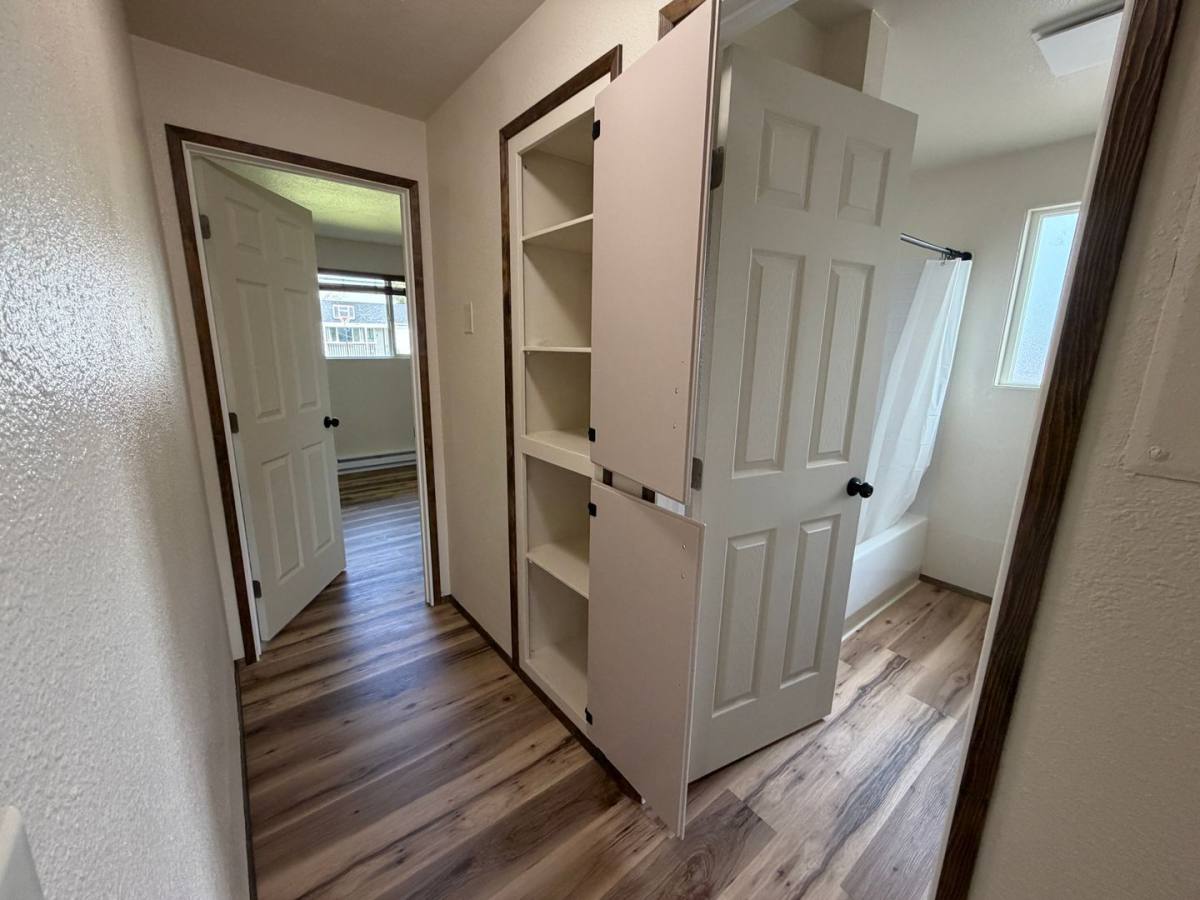 Apartment for rent at 204 14th Ave SE, Albany, OR 97322